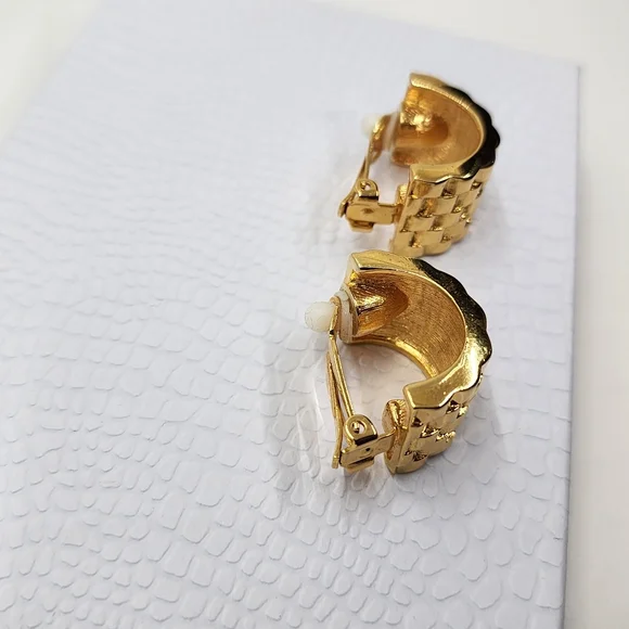 Givenchy Large Gold Clip On Earrings - Picture 8 of 16